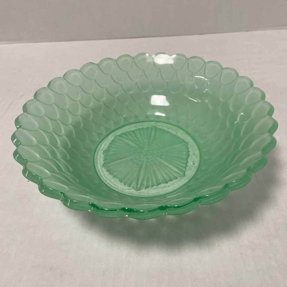 Vintage Bagley Art Deco Frosted Uranium Glass 
“Fish Scale” Bowl